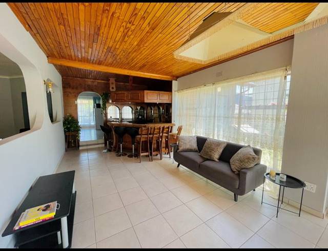 3 BEDROOM HOUSE FOR SALE IN RIDGEWAY